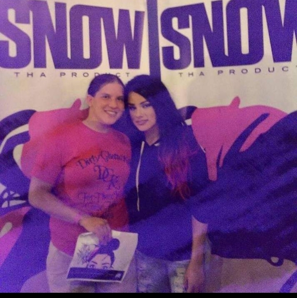 Meet your Posher, Christine - Picture 1 of 1